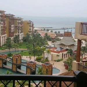 Meet your Posher, Hope